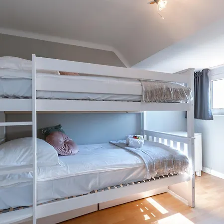 Pins Dores - A Luxurious And Beautifully Decorated With Terrace And Parking Near The Beach * Knokke-Heist